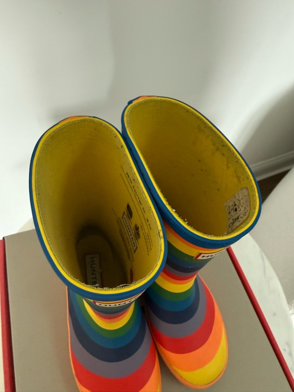Hunter Rainbow Stripe Rain Boots - US10 - Picture 3 of 7